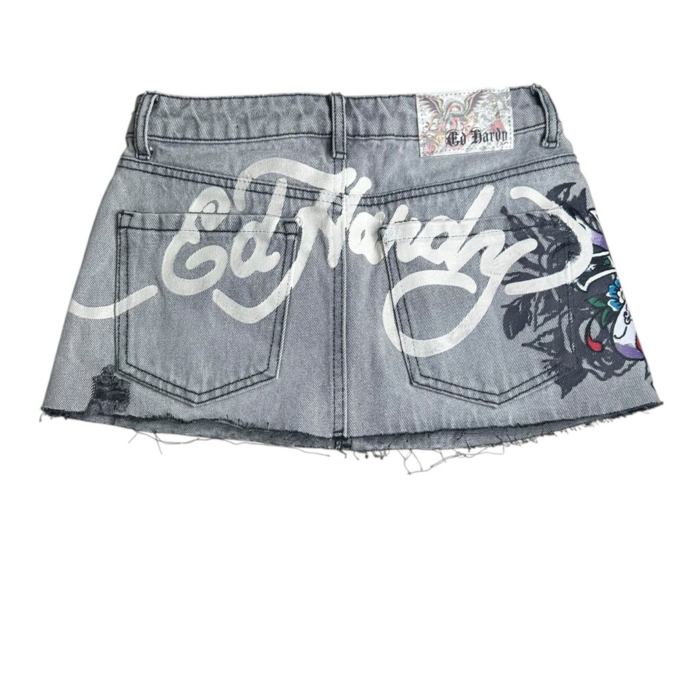 NWT Ed Hardy Cross Denim Mini Skirt. Size XS.
Color-Grey Wash - Picture 2 of 10